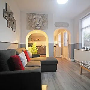 Holiday home Panton Road - Modern Classic Terrace, Chester