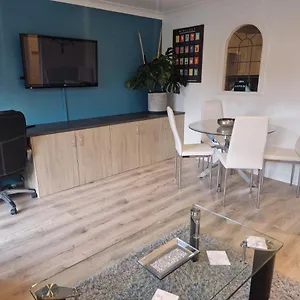 2-bedroom *nr Centre With Parking* , Southampton United Kingdom