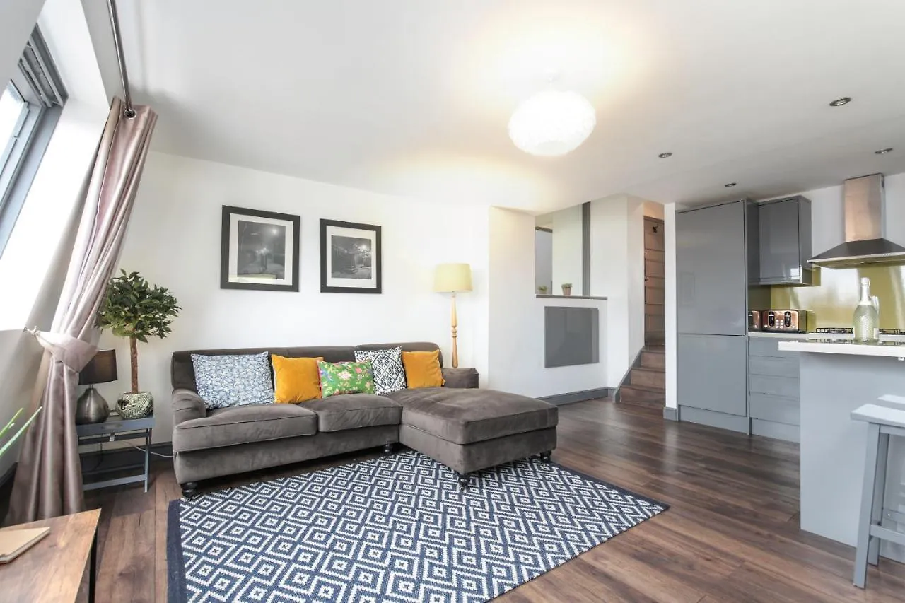 The Penthouses, 8 Albion Mews Chester 0*,  United Kingdom