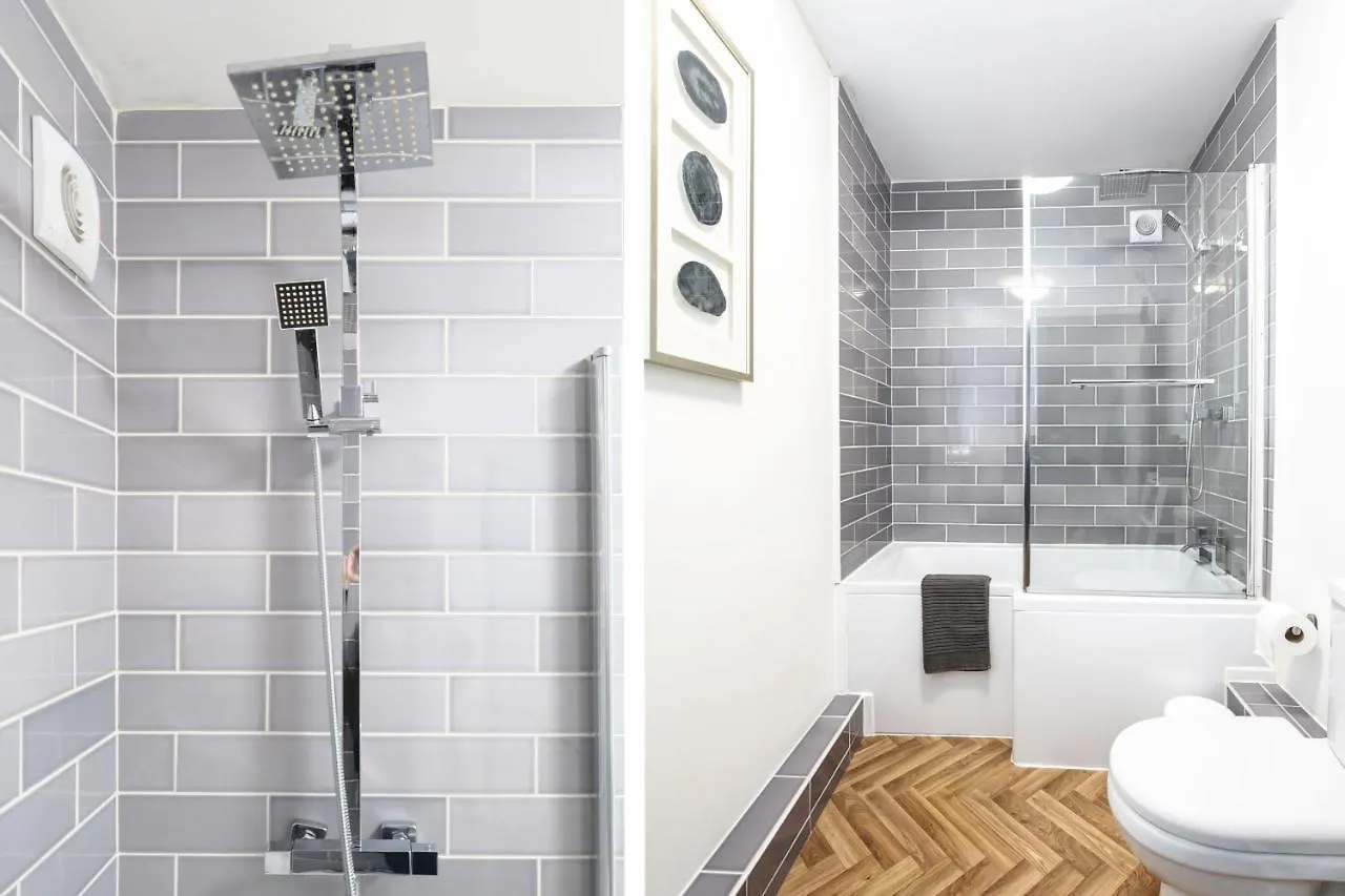 The Penthouses, 8 Albion Mews Chester Apartment